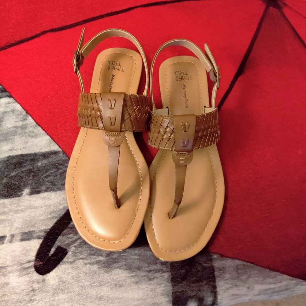 Time and Tru brown sandals